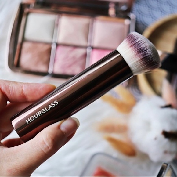Hourglass Makeup Hourglass Vanish Foundation Brush Poshmark
